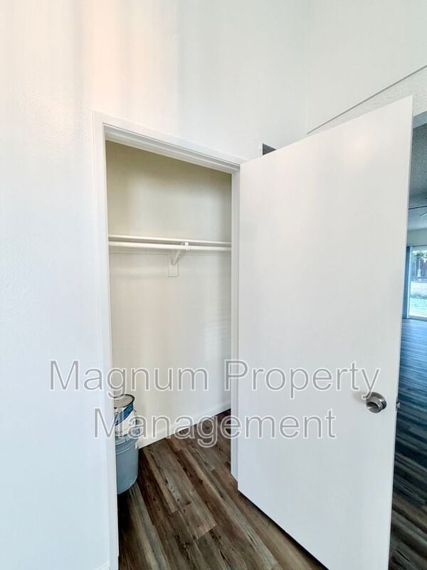 Building Photo - 24690 Rugby Ln