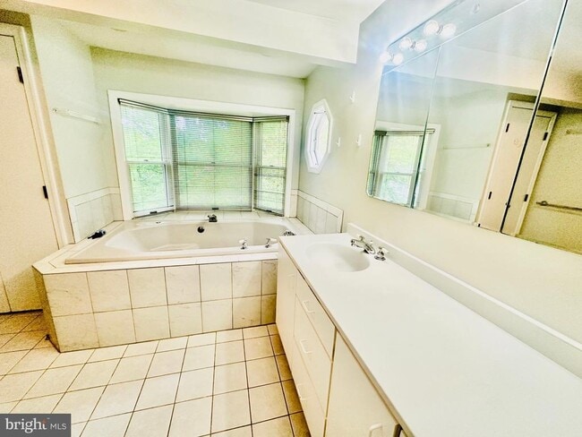 Building Photo - 9124 Wandering Trail Dr
