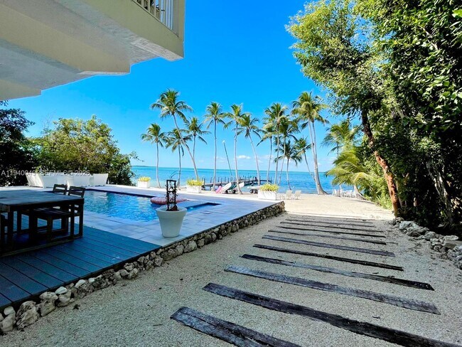 Building Photo - 96180 Overseas Hwy