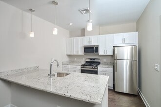 2 Bed, 2 Bath Kitchen - The Glades