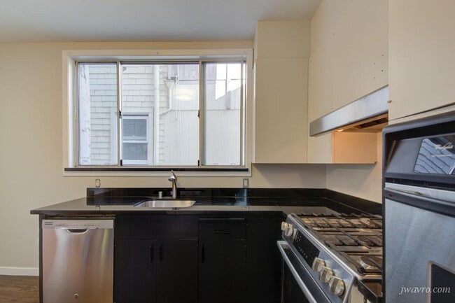 Building Photo - 2989 Jackson St