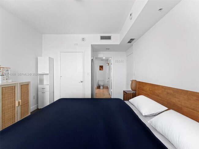 Building Photo - 244 Biscayne Blvd