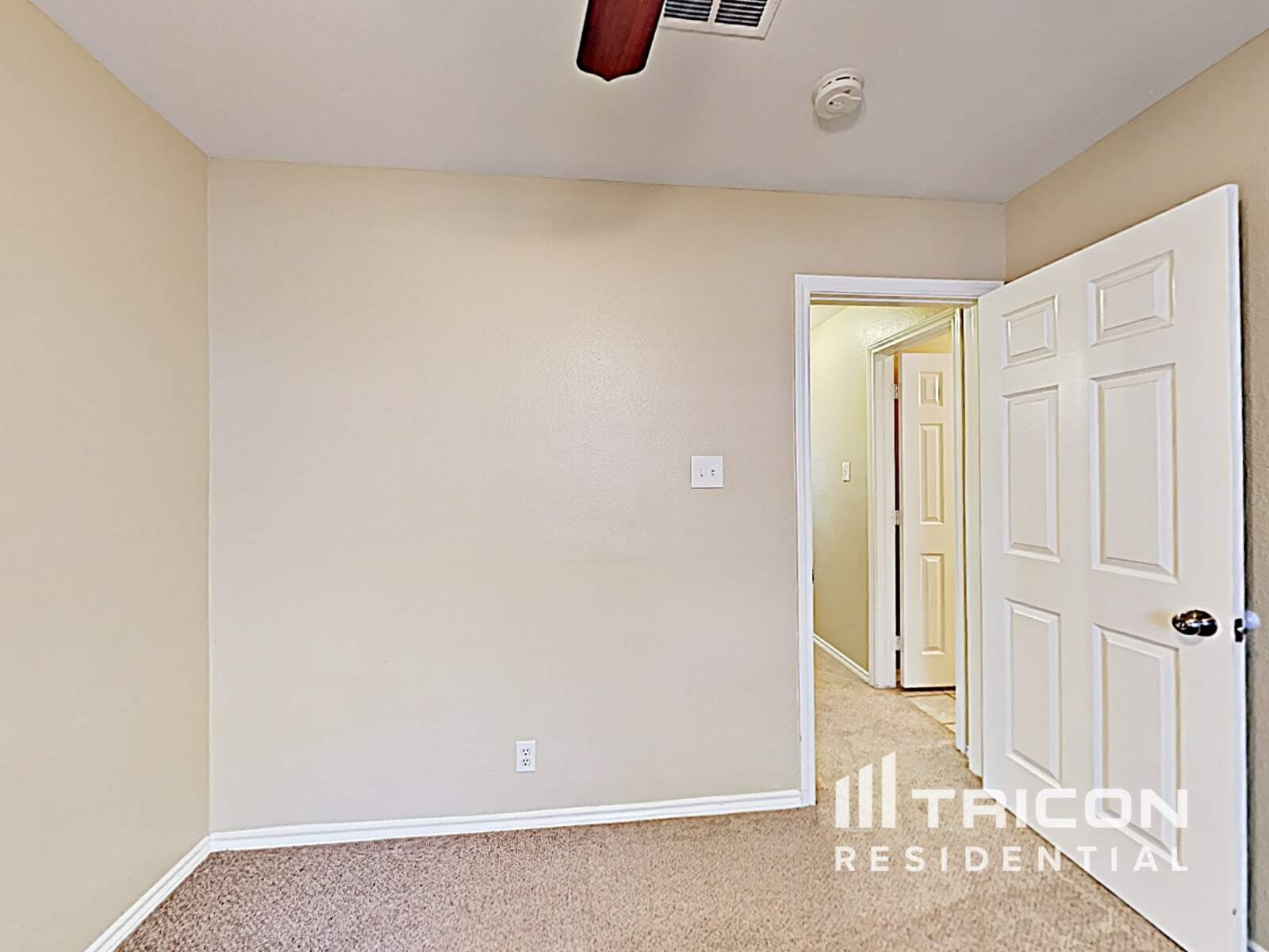 Building Photo - 1112 Brittany Dr