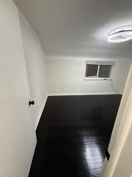 Building Photo - 630 Church St