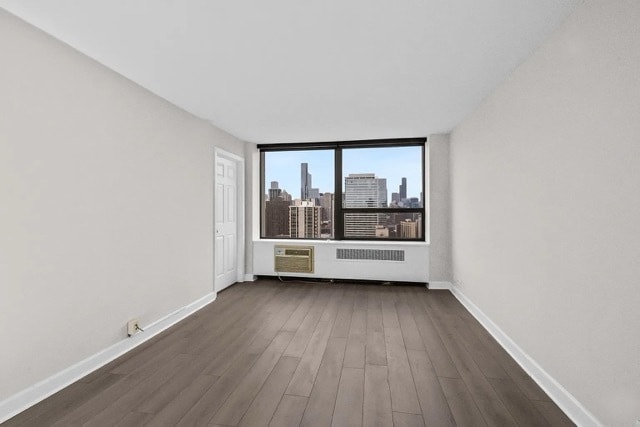 Building Photo - 1360 N Sandburg Terrace