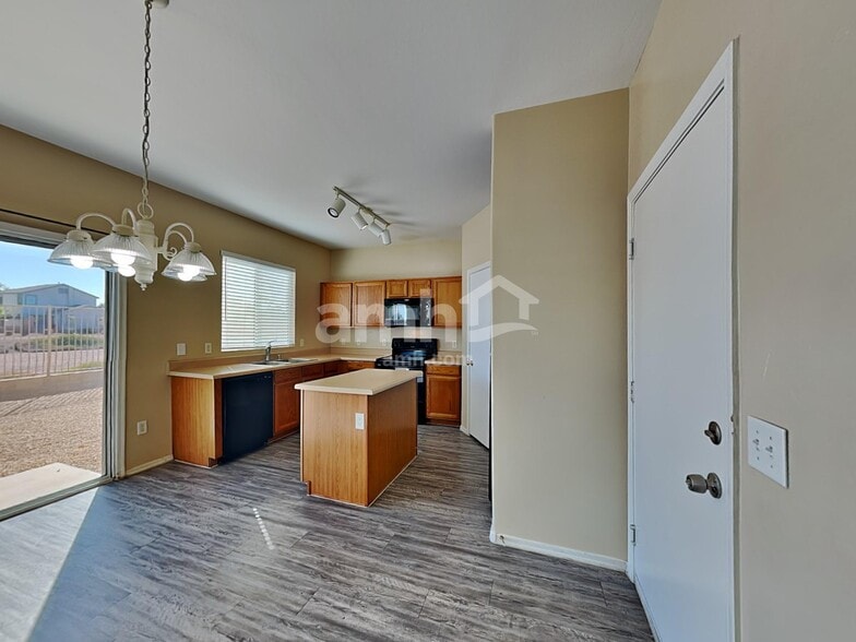 Building Photo - 1217 S 121st Dr