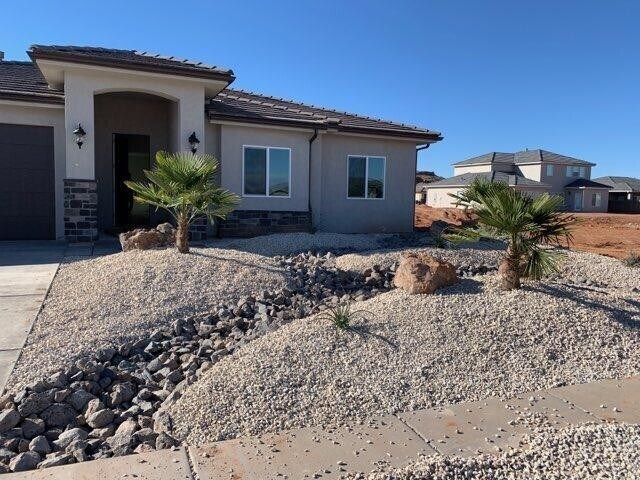 Building Photo - 4 Bedroom Home With RV Parking