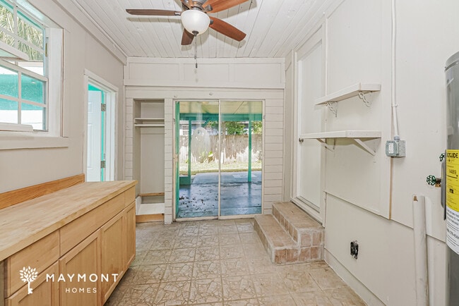 Building Photo - Inviting Living in Daytona Beach