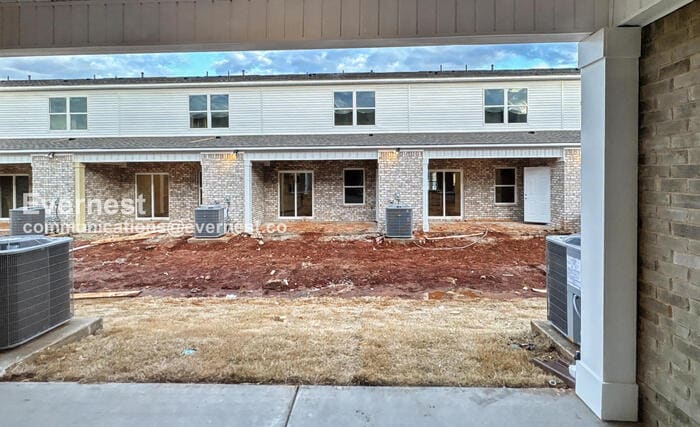 Building Photo - 12088 Chilly Dr