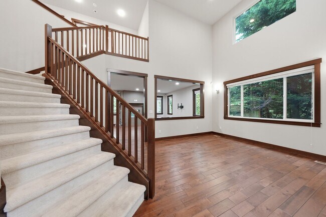 Building Photo - Stunning Finn Hill Retreat — Space, Style & Privacy