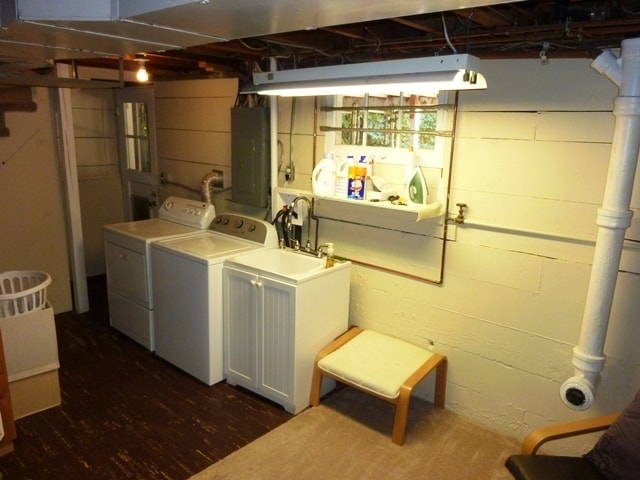 Building Photo - Delightful Home