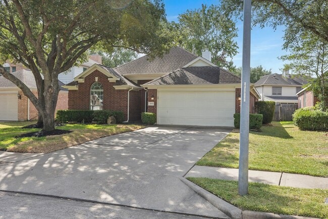 Building Photo - 20815 Whitevine Way