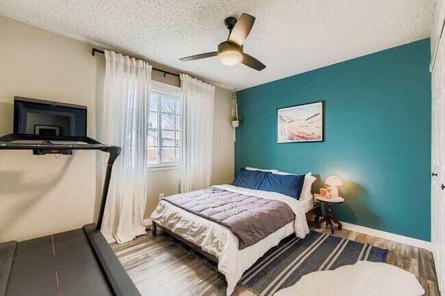 Building Photo - Charming 3 bed/1 bath Broomfield Home - Available December 20th!