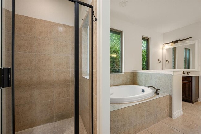 Building Photo - 2201 Quarry Loop