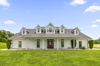 Building Photo - 419 Pin Hook Rd