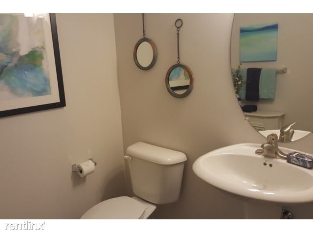Building Photo - 1 br, 1 bath  - 1090 Quaye Lake Cir