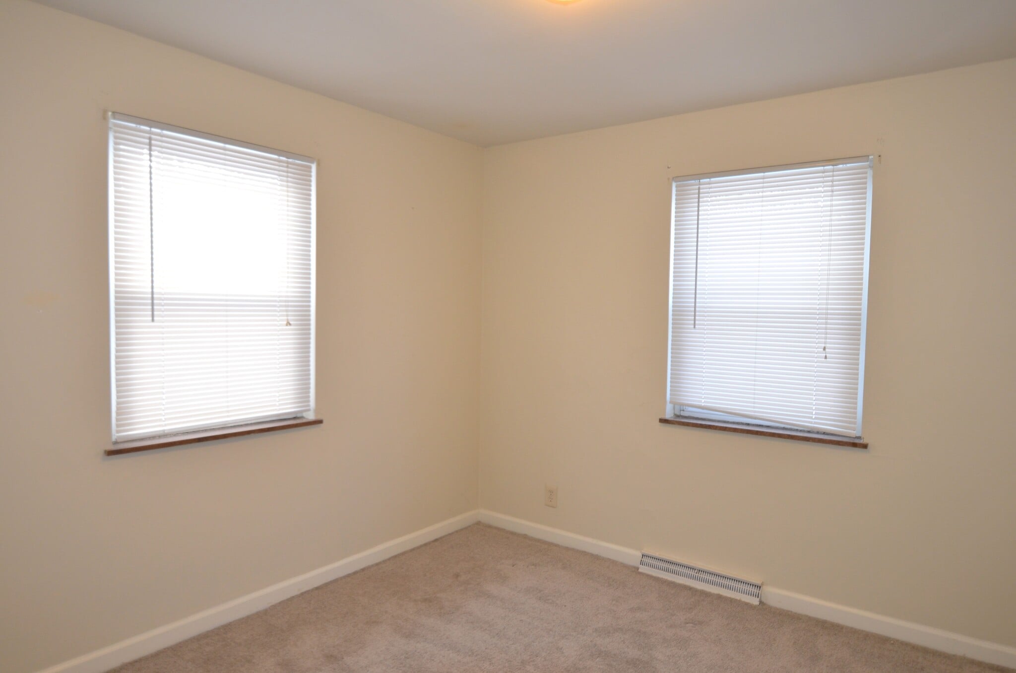 Building Photo - 7297 Chetbert Dr