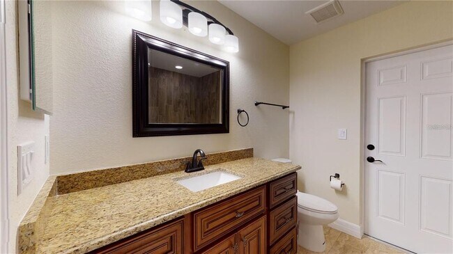 Building Photo - 4851 Kennett St