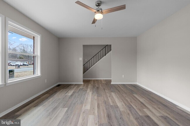 Building Photo - 1006 Stone Ave