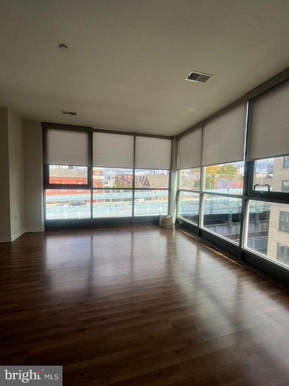 Building Photo - 401 Race St