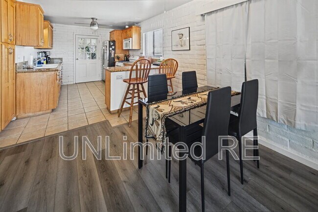 Building Photo - 1385 Church Dr