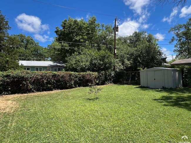 Building Photo - 128 E Indian Ave