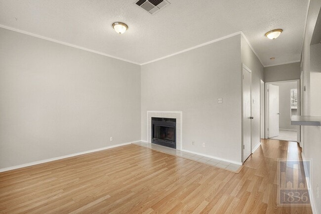 Building Photo - 2804 Rio Grande St