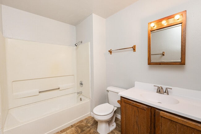 Building Photo - 601 Bakertown Dr