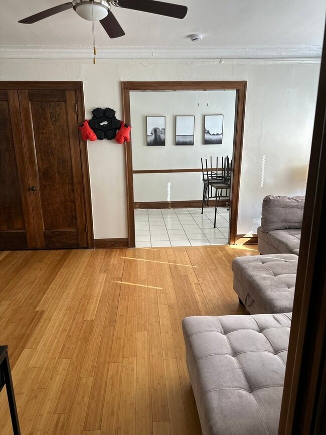 Building Photo - 5480 S Cornell Ave