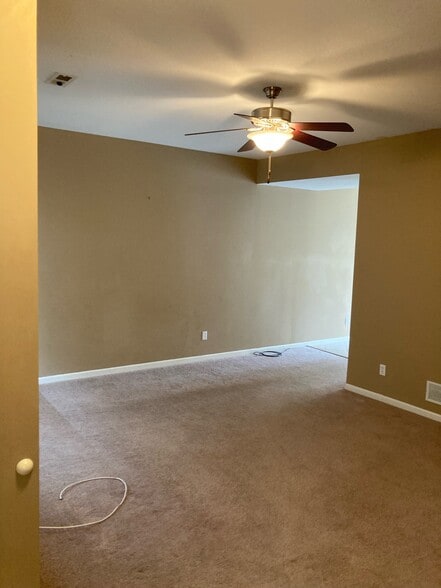 Building Photo - 900 Ashley Dr.