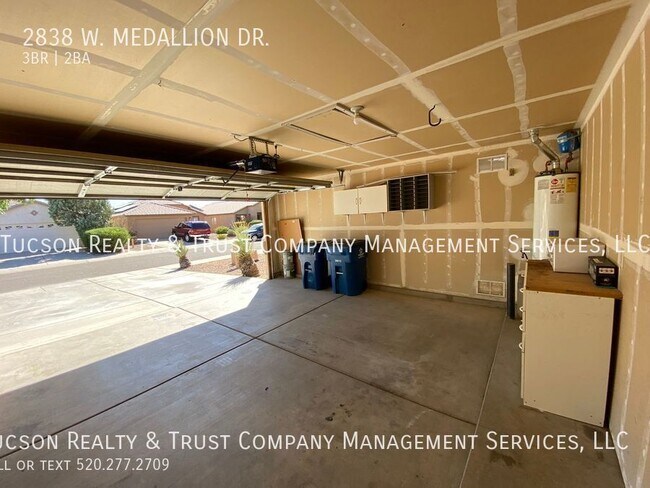 Building Photo - 2838 W Medallion Dr