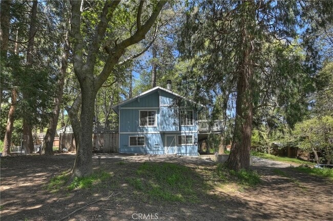 Building Photo - 22365 Pine Dr