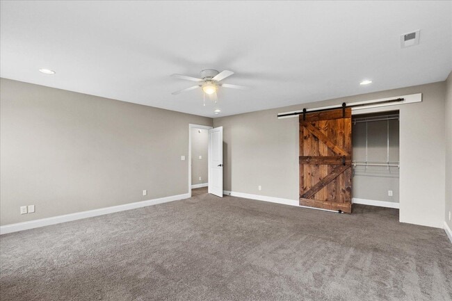 Building Photo - 7458 White Pine Dr