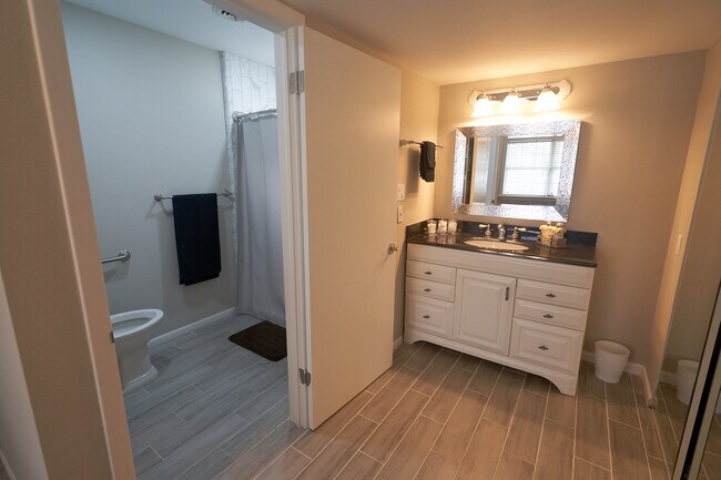 Handicap Equipped Bathroom 1 - 709 Meredith St