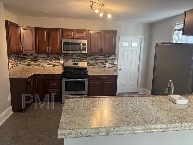 Building Photo - 5205 Craig Ave