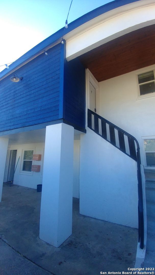 Building Photo - 115 Caldwell St