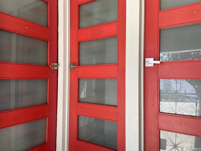 Building Photo - 1556 Howard St