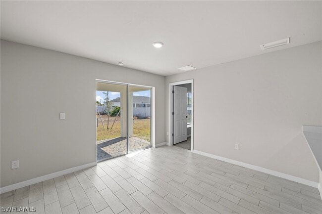 Building Photo - 2911 NW 9th Ave