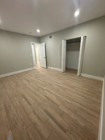 Building Photo - 3095 W Flagler St