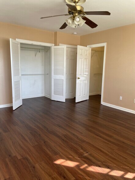 Master bedroom_3 - 7925 Danube Rd