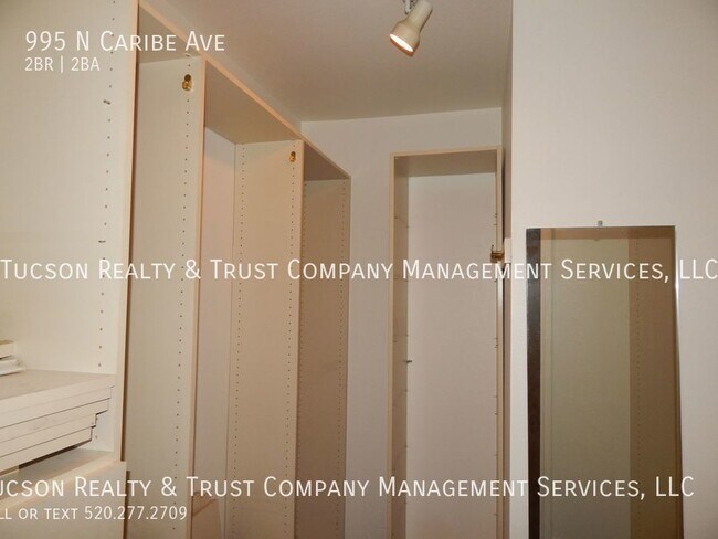 Building Photo - 995 N Caribe Ave