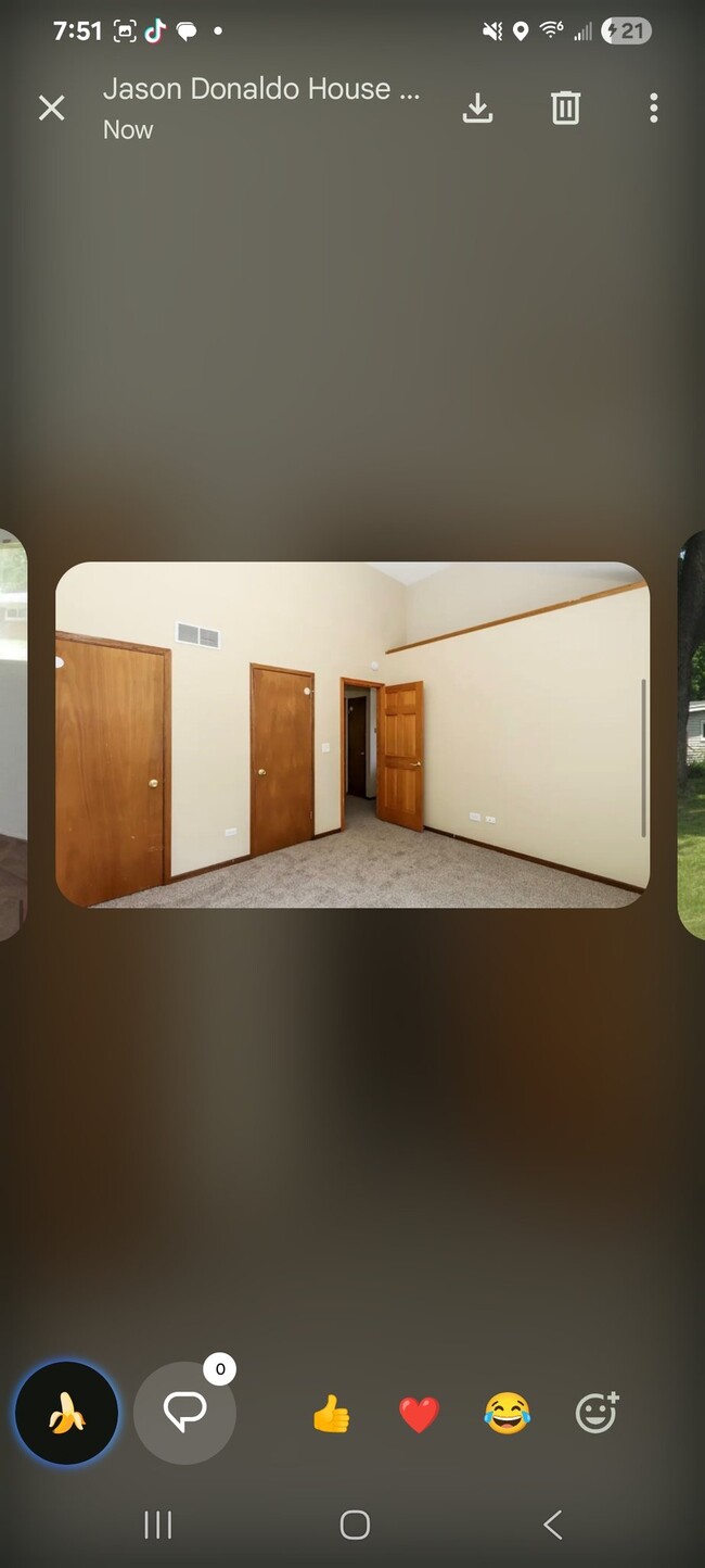 Building Photo - 766 N Elmwood Dr