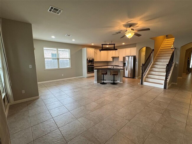 Building Photo - 104 Lake Whitney Ct