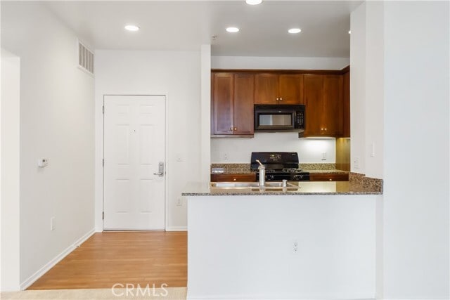 Building Photo - 1329 Scholarship