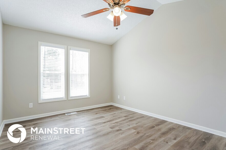 Building Photo - 1402 Mandolin Pl