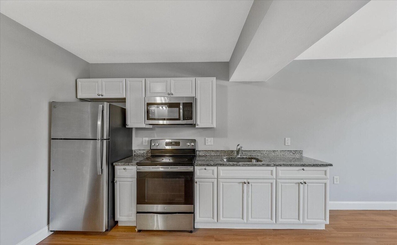 Building Photo - 433 Atlantic St SE