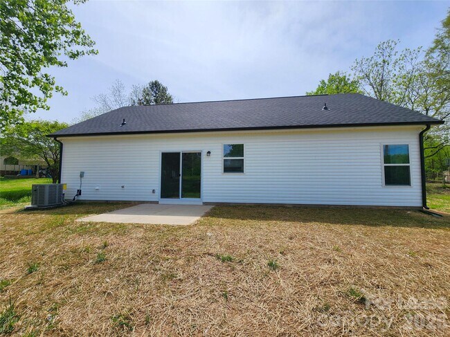 Building Photo - 1021 Jerome St