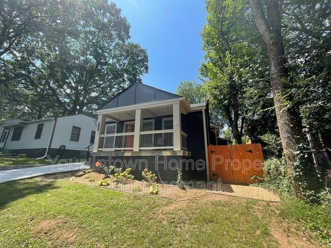 Building Photo - 1264 Lyle Pl NW