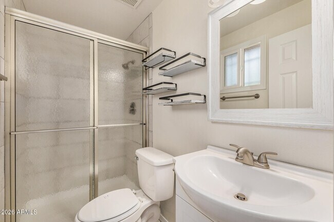Building Photo - 3234 E Friess Dr