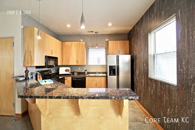 Building Photo - 4112 Walnut St